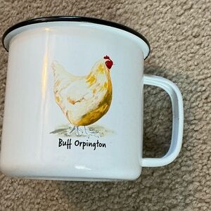 Elegant White Textured Drinkware